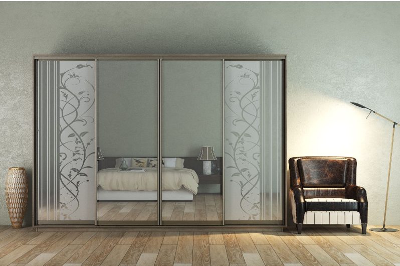 ШК-ДЗХМ-310 чотиридверна шафа-купе з художнім матуванням на дзеркалі від Гарант НВ