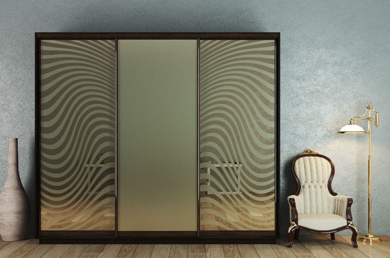 ШК-ХД-250 тридверна шафа-купе з художнім матуванням від Гарант НВ