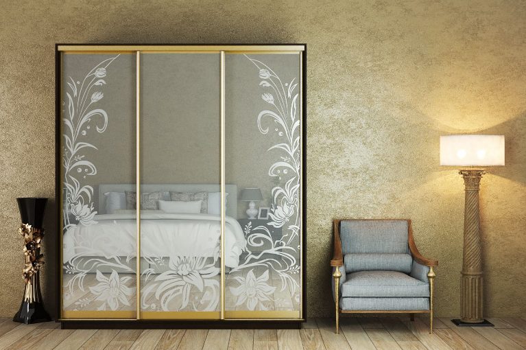 ШК-ХМЗ-190 тридверна шафа-купе з художнім матуванням від Гарант НВ