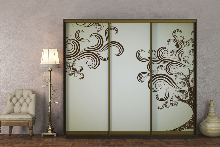 ШК-ХМБ-240 тридверна шафа з художнім матуванням від Гарант Україна