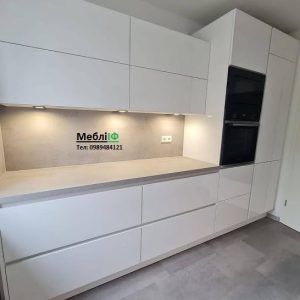 Біла без ручок